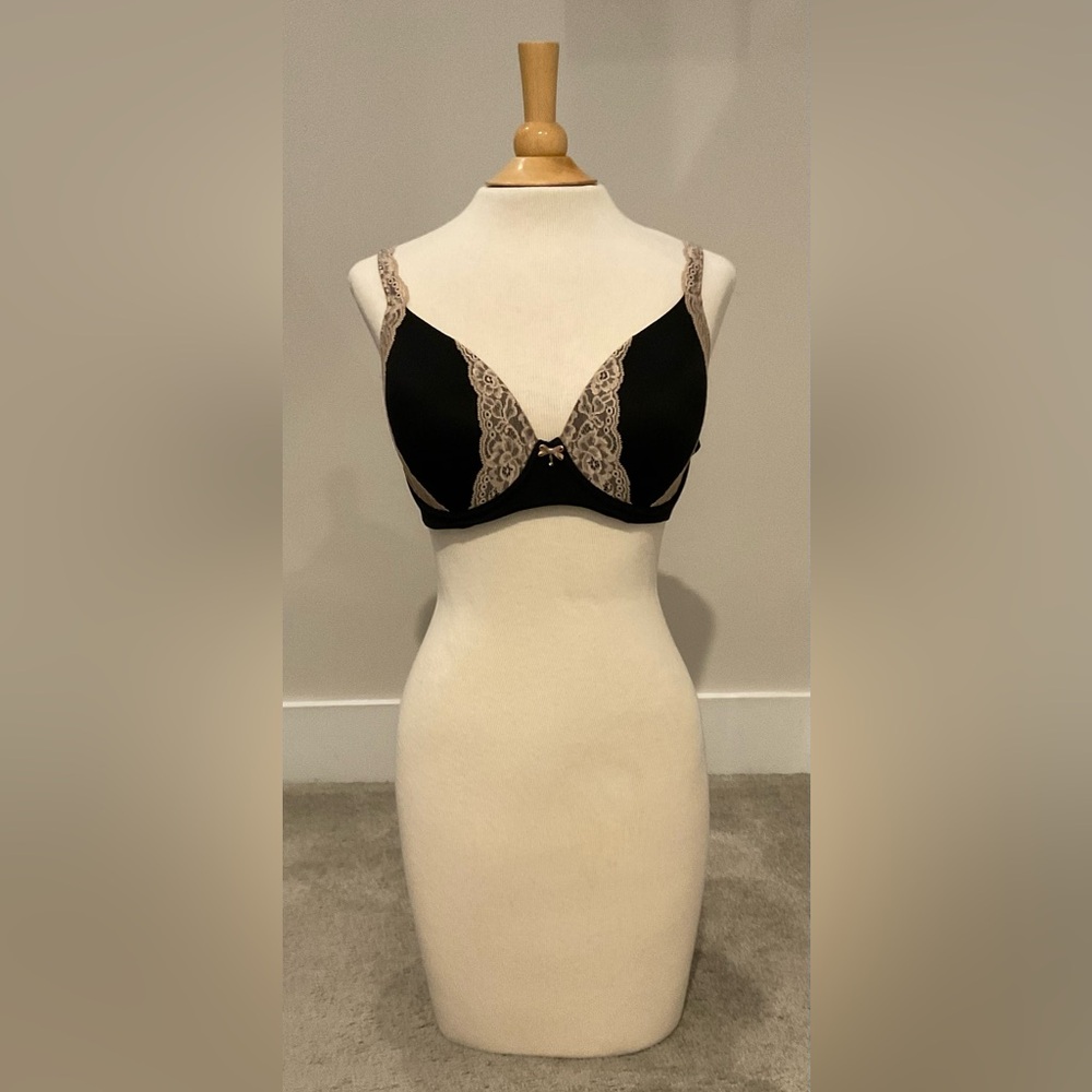 Soma Embraceable Full Coverage Bra, Black and Cream Lace, Size 36C